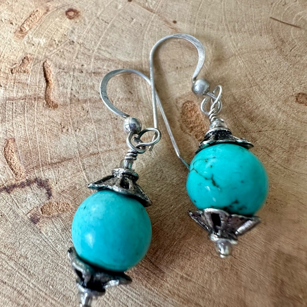 Vintage sterling silver Turquoise Blue Dangle Bead Earrings